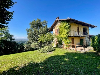 Foto Casale in Strada Provinciale 59 13, Clavesana di 162 m² con 4 locali