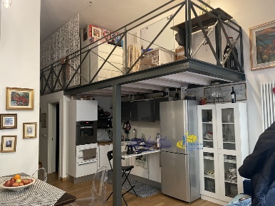 Foto Loft in Strada Giuseppe Mazzini 2, Parma di 70 m² con 2 locali