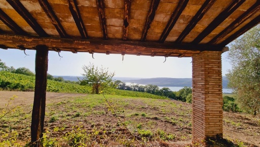 Foto Casale in Via Orvieto 1, Baschi di 136 m² con 5 locali in vendita