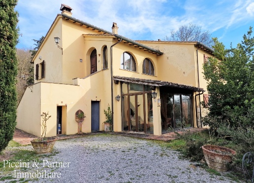 casa indipendente in vendita a Sarteano