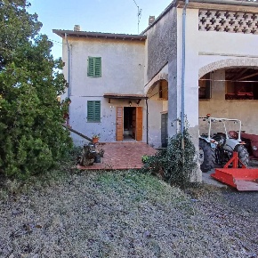 Foto Casale a Terenzo di 80 m² con 5 locali in vendita