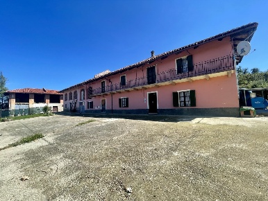 Foto Casale in Località Boschetto 1, Cissone di 217 m² con 8 locali