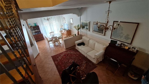 Foto Duplex a San Prospero di 130 m² con 5 locali in vendita