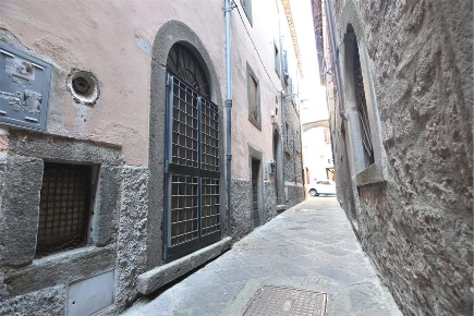Foto Loft in vicolo san pietro 4, Montefiascone Centro di 90 m² in vendita