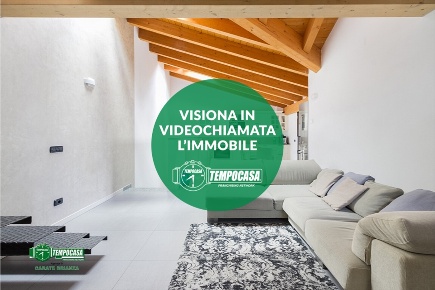 Foto Loft a Carate Brianza di 118 m² con 3 locali in vendita