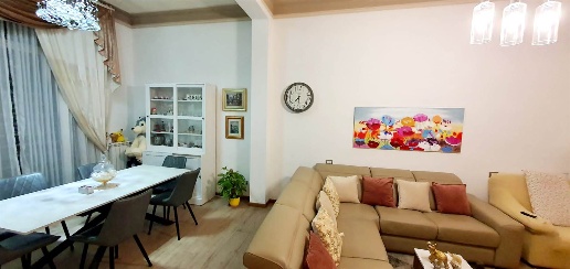 Foto Loft a Vigevano Ospedale di 442 m² con 10 locali in vendita