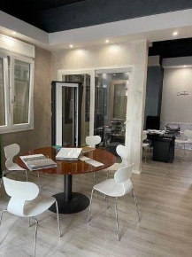 Foto Loft a Milano Corso San Gottardo di 160 m² con 4 locali in vendita
