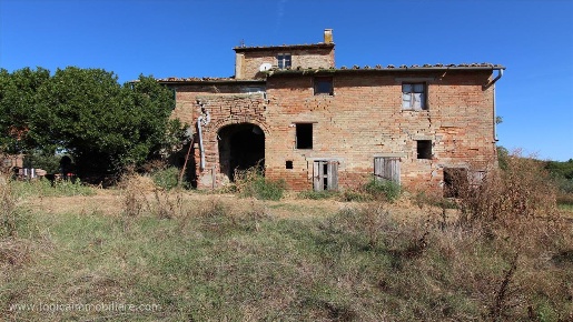 Foto Casale in Str. di Fonteguerra, Chianciano Terme di 785 m² in vendita