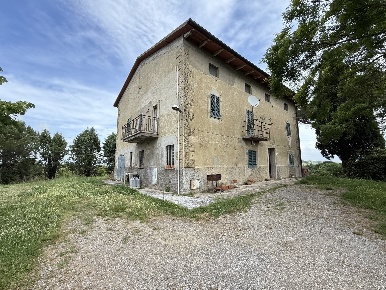 Foto Casale a Castiglione del Lago di 400 m² in vendita