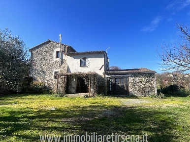 Foto Casale a Orvieto di 170 m² con 6 locali in vendita