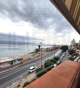 Foto Villa unifamiliare in Consolare Pompea vill. Pace, Messina Sant'Agata
