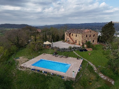 Foto Casale in Via Icilio Vanni 1, Città della Pieve Centro di 420 m²