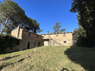 Foto Casale a Cortona di 1000 m² in vendita