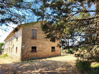 Foto Casale a Perugia di 820 m² in vendita