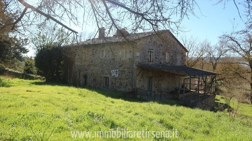 Foto Casale a Orvieto di 290 m² con 10 locali in vendita