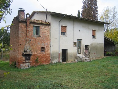 Foto Casale a Cortona di 340 m² con 8 locali in vendita