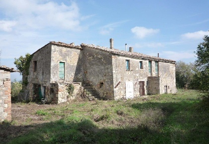 Foto Casale a Sarteano di 385 m² con 18 locali in vendita