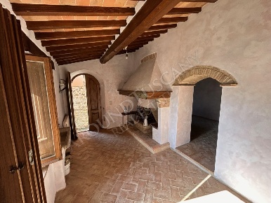 Foto Casale a Cetona di 200 m² con 10 locali in vendita