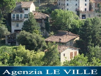 Foto Casale in via di mastiano e gugliano, Lucca Aquilea - Mastiano