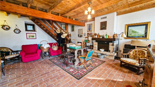 Foto Casale in Via Napoleone III 3, Solferino Pozzo Catena di 237 m²