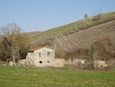 Foto Casale a San Casciano dei Bagni di 300 m² con 9 locali in vendita