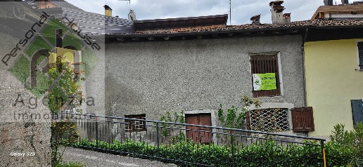 Foto Duplex in VIA 24 MAGGIO, Storo Lodrone Darzo di 350 m² con 8 locali