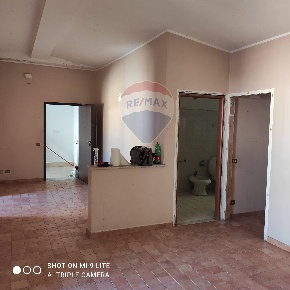 Foto Duplex in Via Maenza, Paternò di 130 m² con 4 locali in vendita