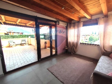 Foto Duplex in Via Fabrizio Caroso, Sermoneta Carrara Pontenuovo di 92 m²