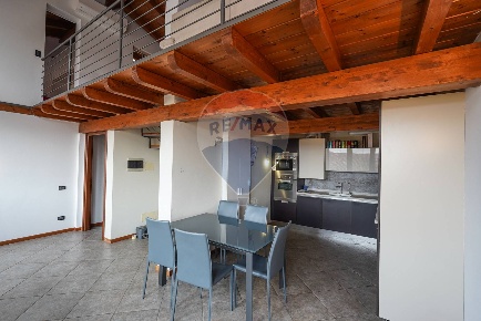 Foto Duplex in VIA RIMEMBRANZE, Urgnano Centro di 120 m² con 4 locali