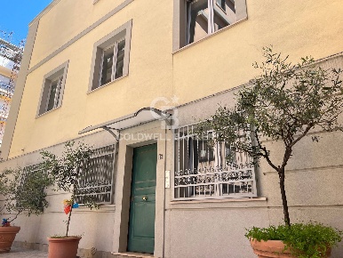 Foto Duplex in Via Dante Alighieri, Pescara Piazza Salotto - Corso Umberto