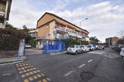 Foto Duplex in Via Giacomo Leopardi, Sant'Agata li Battiati di 135 m²