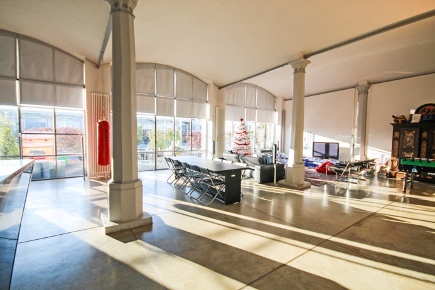 Foto Loft in via Gerolamo Acerbis, Alzano Lombardo Centro di 270 m²