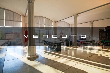 Foto Loft in via Gerolamo Acerbis, Alzano Lombardo Centro di 270 m²