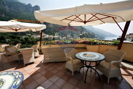 Foto Multiproprietà in Via Pasitea, Positano Centro di 60 m² con 2 locali