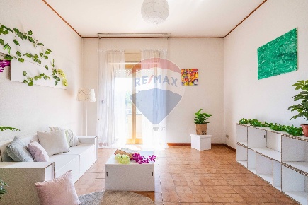 Foto Duplex in Via Dott. Giovanni Chiarenza, Aci Catena Centro di 140 m²
