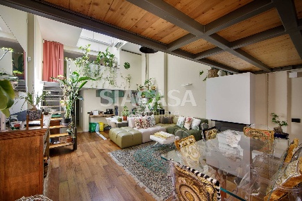 Foto Loft in via Domenico Cucchiari, Milano Cenisio di 190 m² con 2 locali