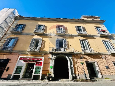 Foto Duplex in Via Mazzini, Caserta Corso Trieste di 140 m² con 4 locali