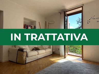 Foto Duplex in Via Roma, Cuasso al Monte Centro di 216 m² con 4 locali