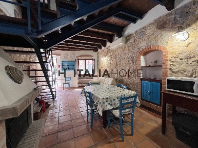 Foto Multiproprietà in via Roma, Carloforte di 106 m² con 4 locali