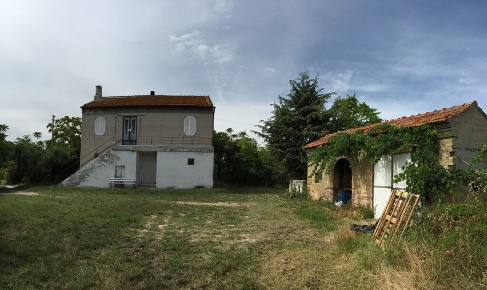 Foto Casale in Strada Fonte Lebrige 1, Sant'Elpidio a Mare con 8 locali