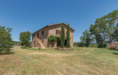 Foto Casale in via delle selvacce, Gavorrano di 500 m² con 10 locali