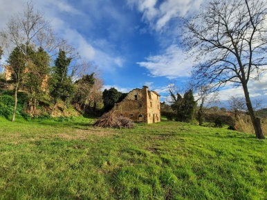Foto Casale in VIA EUROPA, Colli al Metauro Montemaggiore Al Metauro