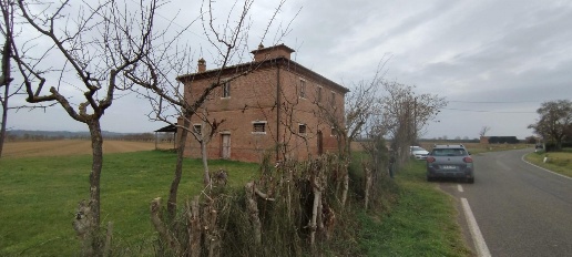 Foto Casale a Sinalunga di 550 m² con 30 locali in vendita