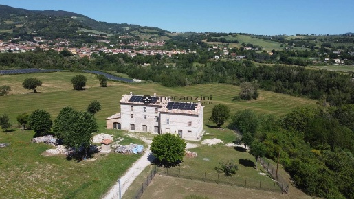 Foto Casale in via Parrocchia Sant'Antonio, Fossombrone di 638 m²