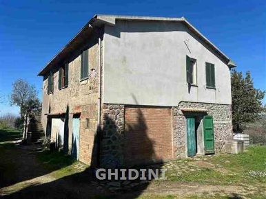 Foto Casale a Scansano di 250 m² con 9 locali in vendita