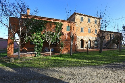 Foto Casale in STRADA DI PIAN DI BARCA, Grosseto La Principina di 1500 m²