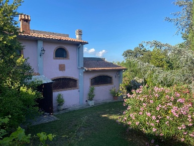 Foto Casale a Gavorrano di 130 m² con 4 locali in vendita