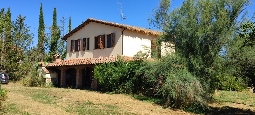 Foto Casale a Gavorrano di 200 m² con 8 locali in vendita