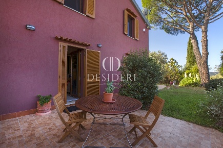 Foto Casale in Zona Maiano Lavacchio, Magliano in Toscana di 147 m²