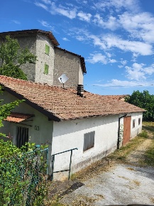 Foto Casale a Castelnovo ne' Monti Canova di 450 m² con 15 locali